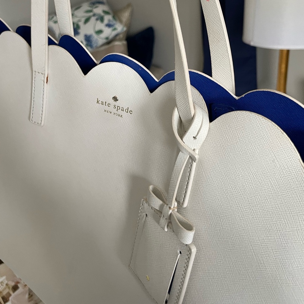 Kate Spade Lilly Avenue Carrigan Leather Large Tote in White/Blue - Picture 3 of 16